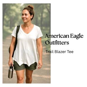 🤗American Eagle Short Sleeve Top/Free Gift/Layered Tee